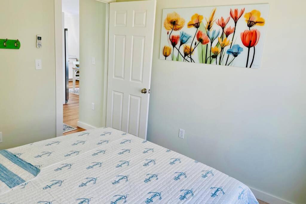 Newly Renovated Carriage House Near Town & Beaches Madison Kültér fotó